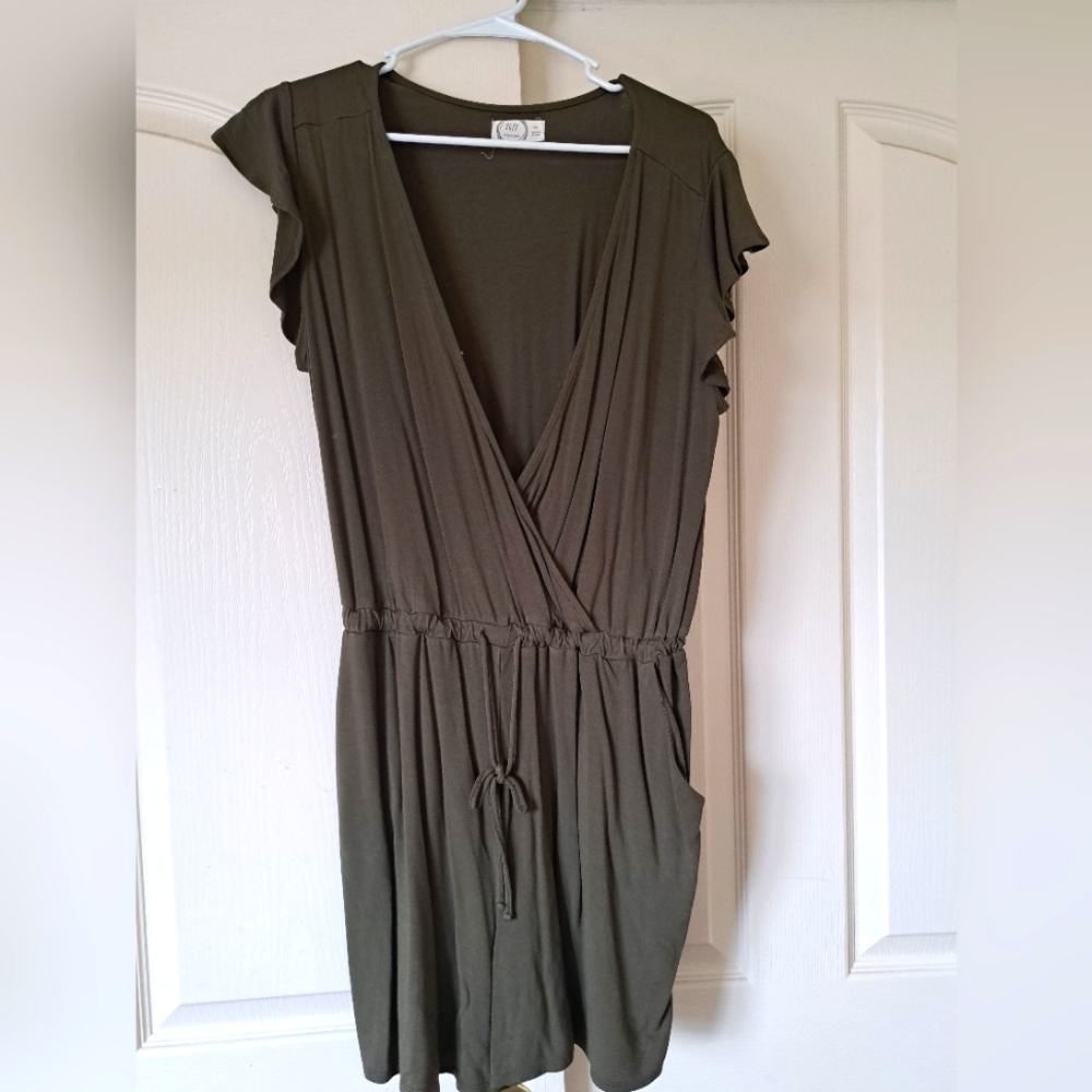 Maurices 24/7 Olive Romper Size Medium